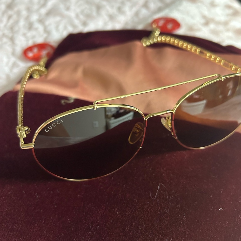 Gucci Gold Aviator Sunglasses Timeless Elegance